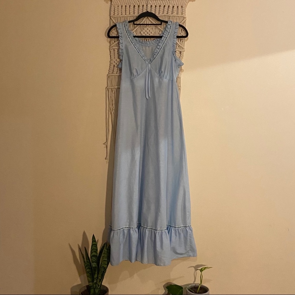 Vintage ✨cotton night dress✨ with frills